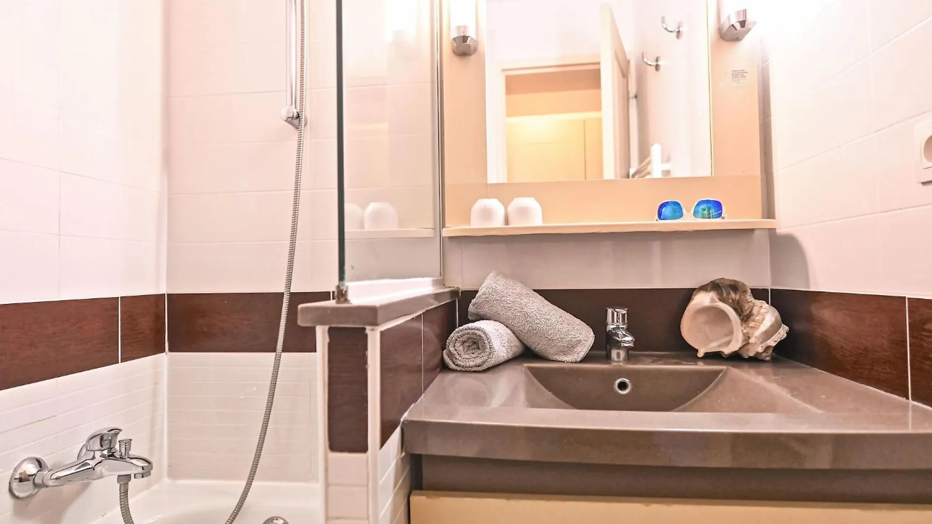 Apartment Village Cap Esterel - Le Belvedere-19 By Interhome Saint-Raphaël
